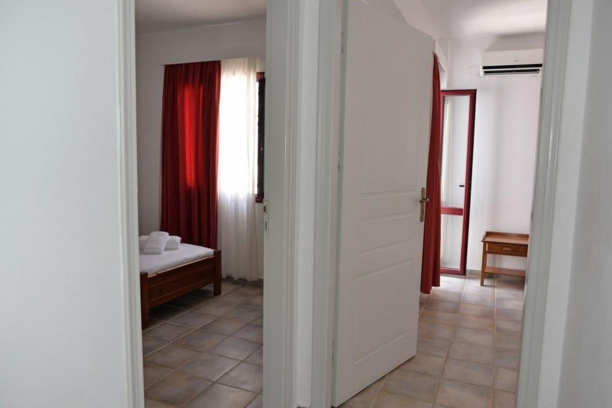 Eva Suites & Apartments Agia Marina Eksteriør billede