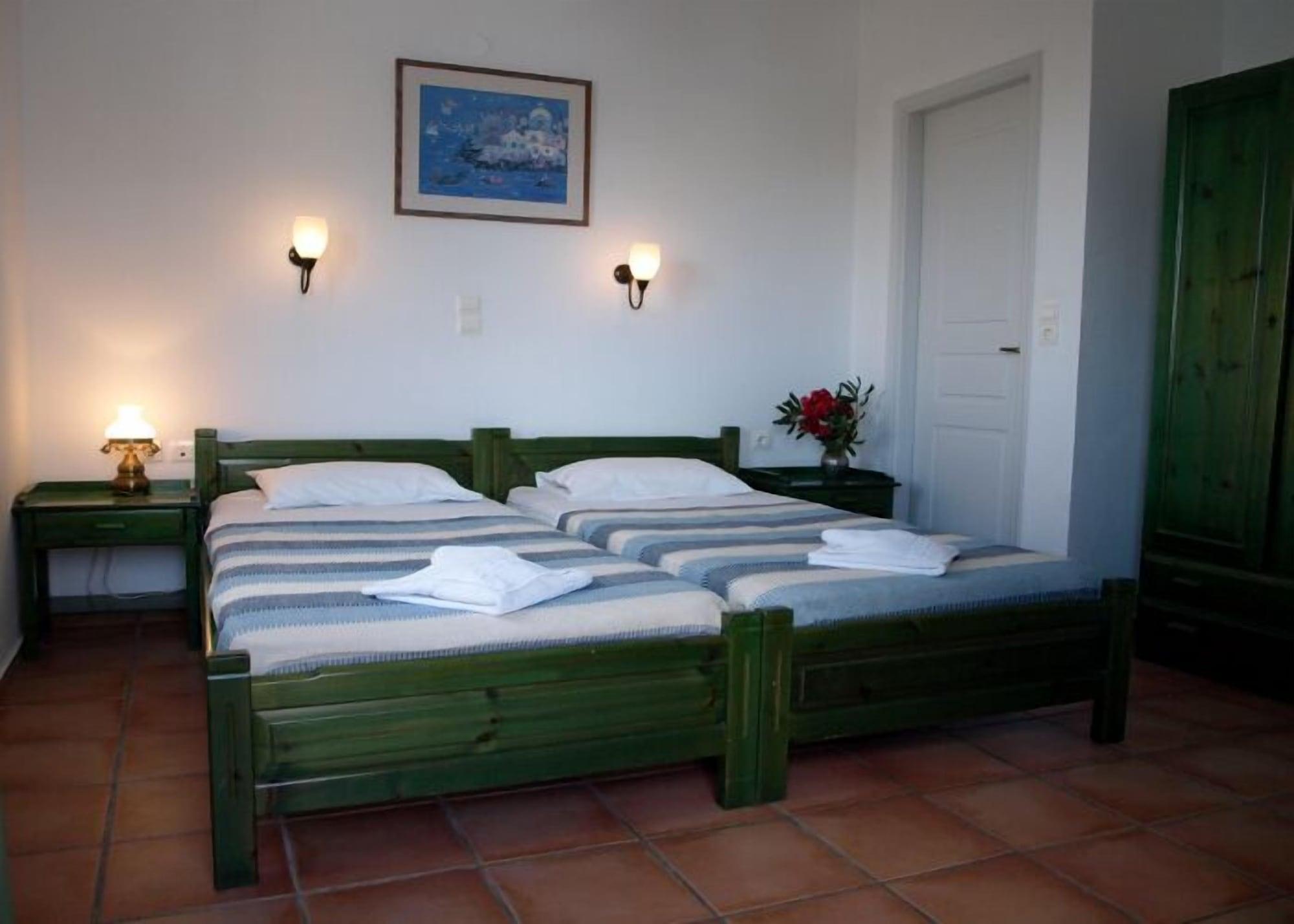 Eva Suites & Apartments Agia Marina Eksteriør billede