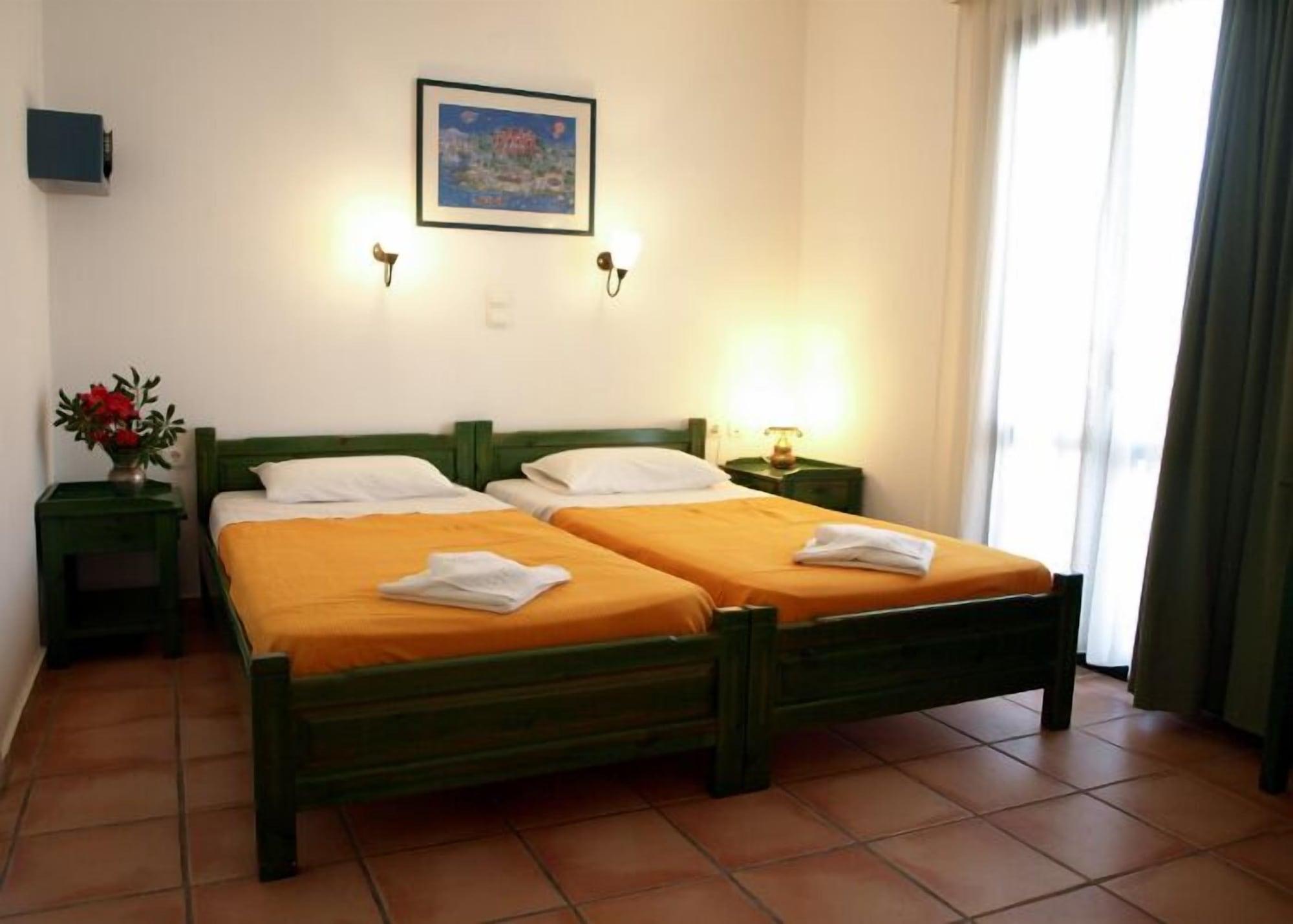 Eva Suites & Apartments Agia Marina Eksteriør billede