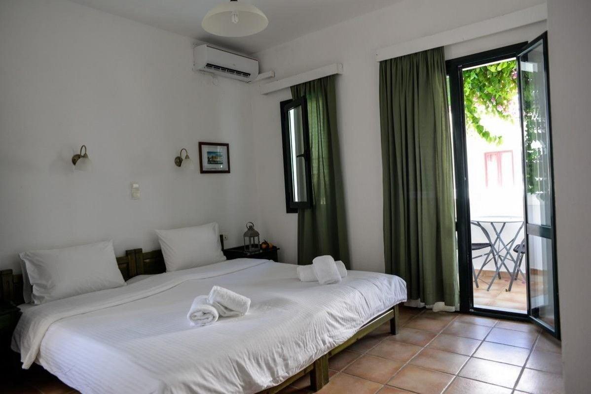 Eva Suites & Apartments Agia Marina Eksteriør billede