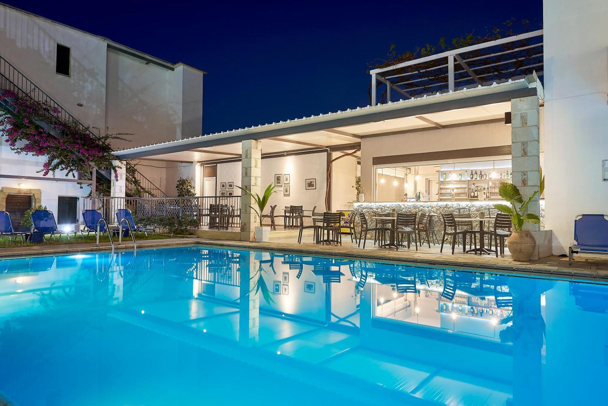 Eva Suites & Apartments Agia Marina Eksteriør billede