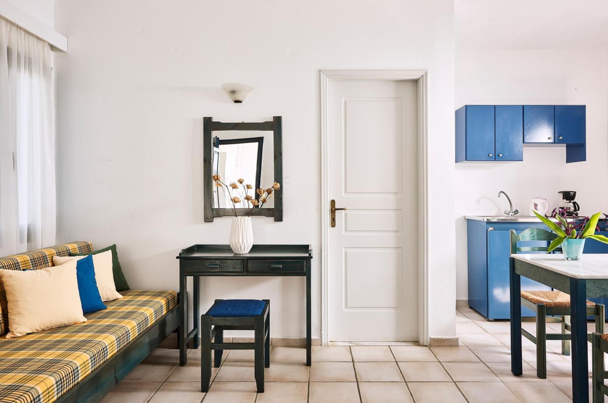 Eva Suites & Apartments Agia Marina Værelse billede