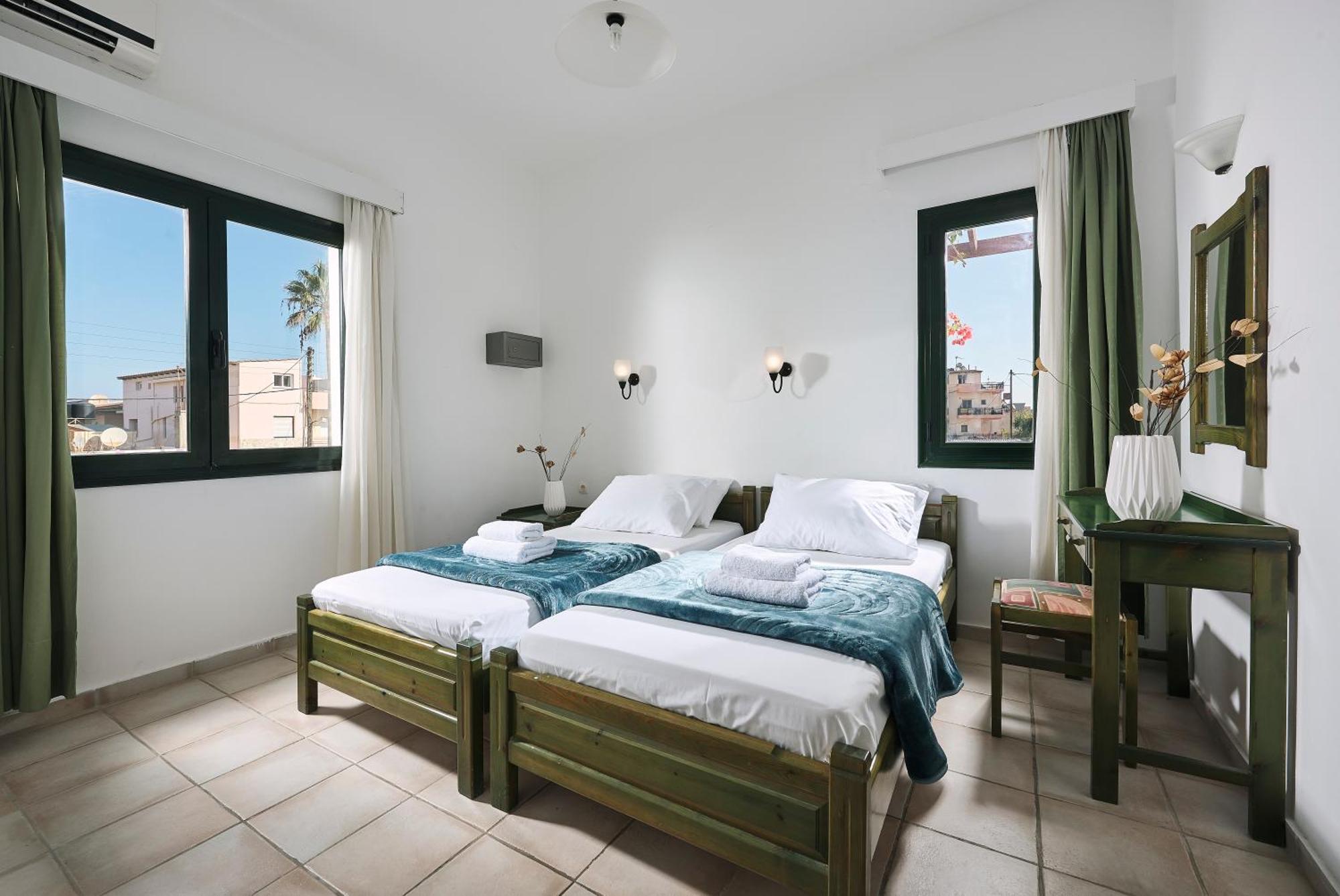 Eva Suites & Apartments Agia Marina Værelse billede