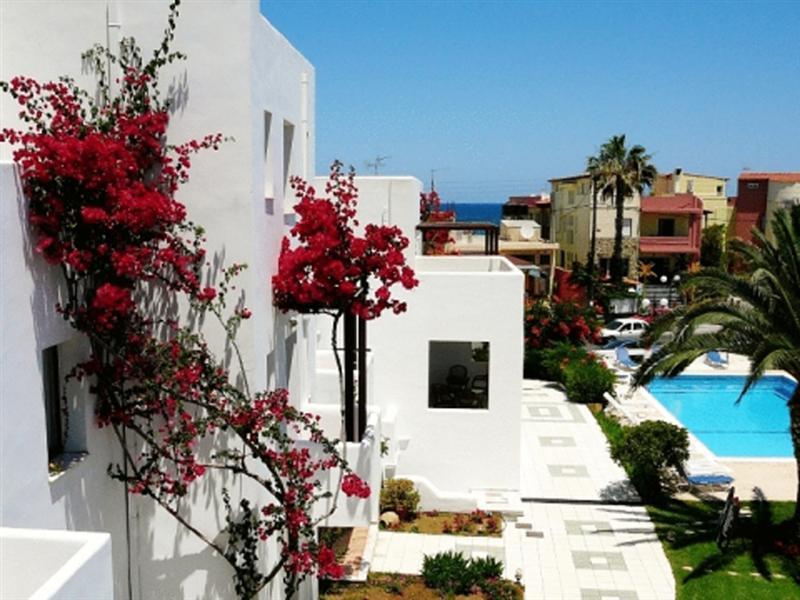 Eva Suites & Apartments Agia Marina Eksteriør billede