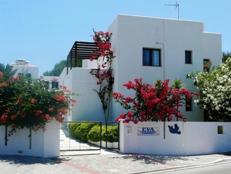 Eva Suites & Apartments Agia Marina Eksteriør billede