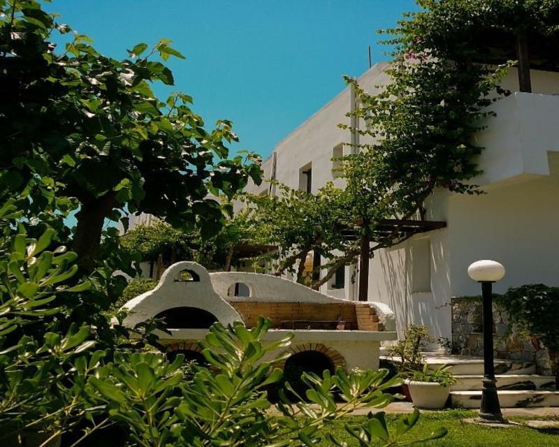 Eva Suites & Apartments Agia Marina Eksteriør billede